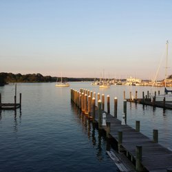 The Lighthouse Restaurant Dock Bar 211 Photos 265 Reviews Photo Of The Lighthouse Restaurant Dock Bar Solomons Md United States