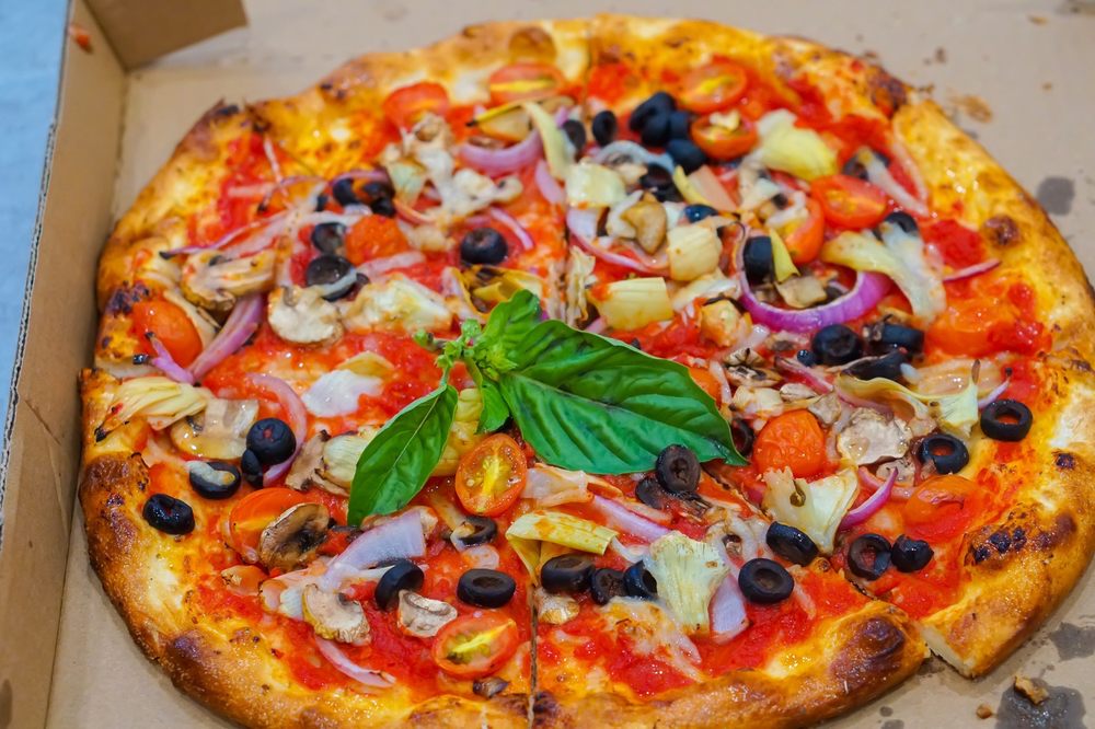 Mom's Pizza and Pasta