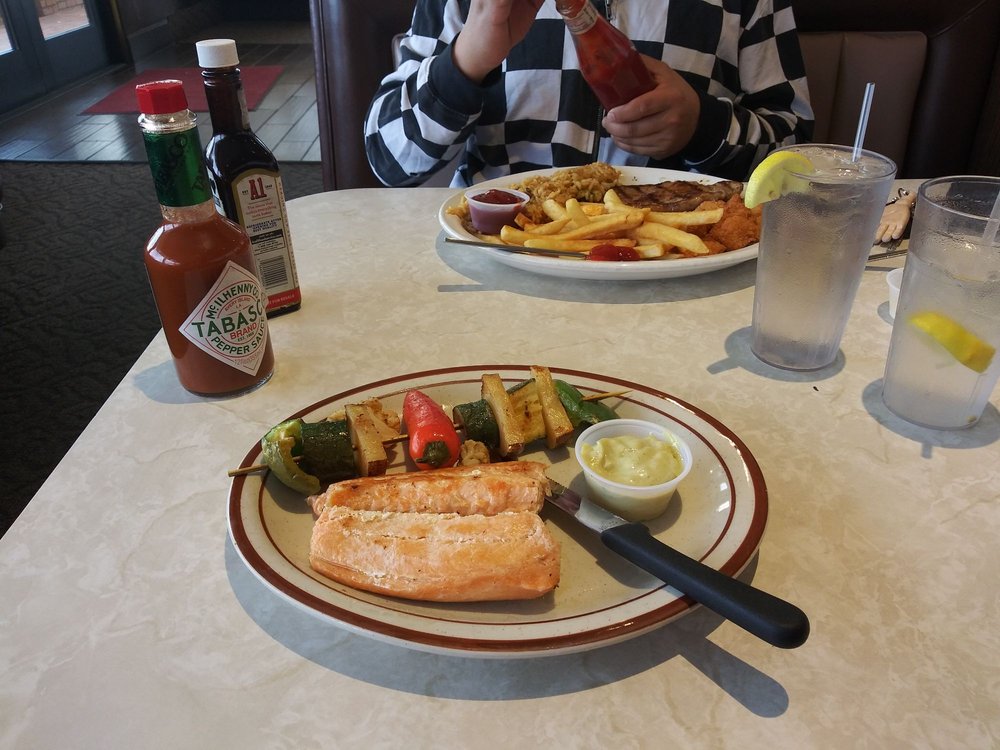 Golden Star Family Restaurant