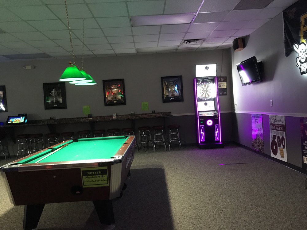 Trophy's Bar & Grill