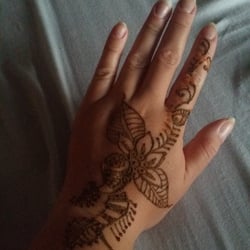 angelic eyebrow threading and henna tattoo 64 photos u0026 89 angelic eyebrow threading and henna tattoo 64 photos u0026 89