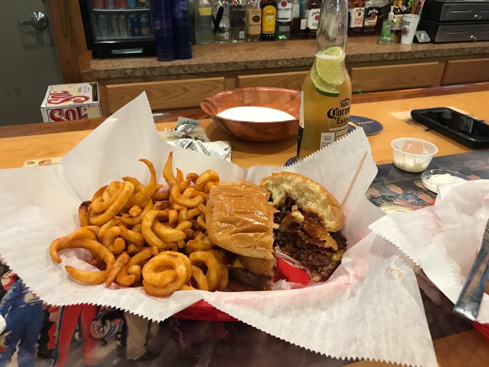 Wings Etc
