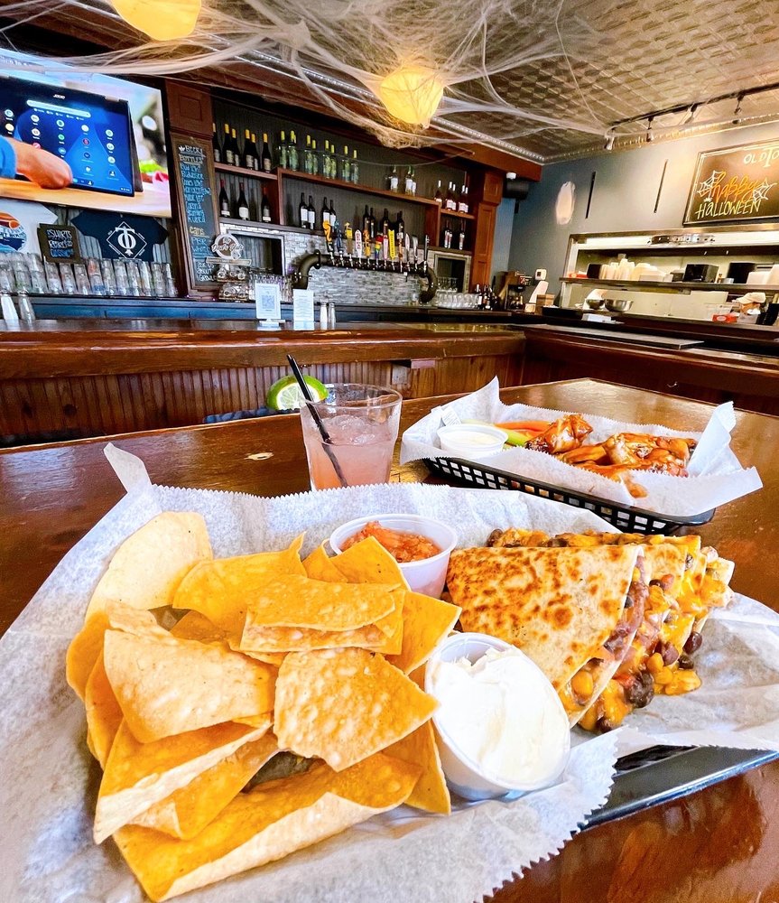 Old Town Draught House Grill