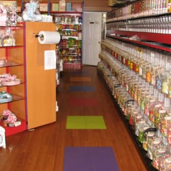 Lakewoods Gingerbread House - Kosher - 1094 River Ave, Lakewood, NJ