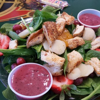 Pouncey S Restaurant Closed 26 Photos 48 Reviews Southern Photo Of Pouncey S Restaurant Perry Fl United States Spinach Salad With Grilled
