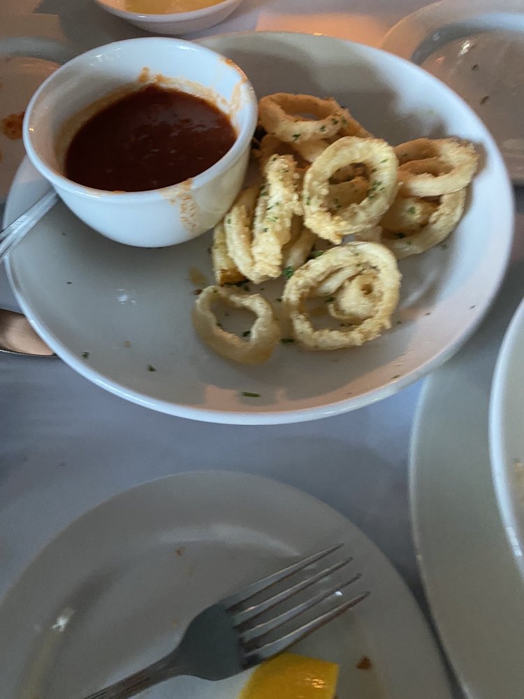 Sails Bar & Grill