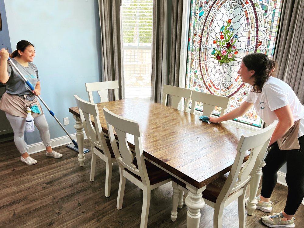Beach Babes & Buckets