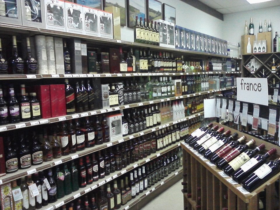 East Hampton Wines & Liquors Beer, Wine & Spirits 293 Springs