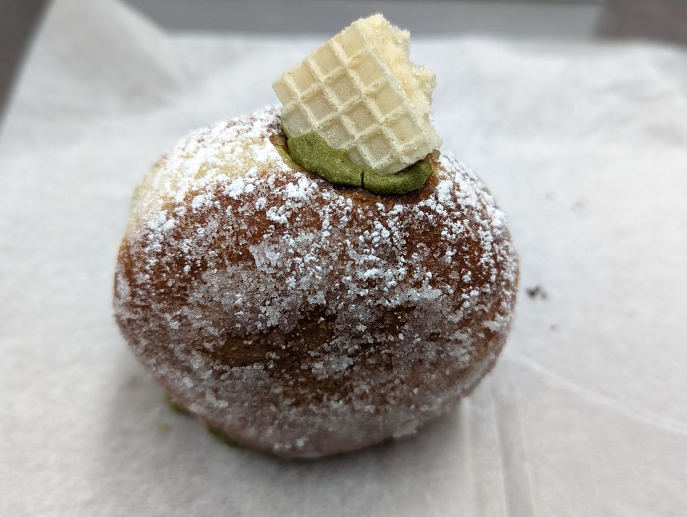Mochill Mochi Donut