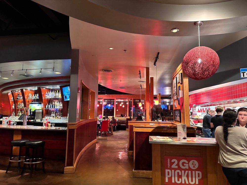 Red Robin Gourmet Burgers and Brews