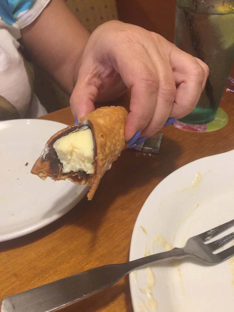 You Can See That Is Not Fresh The Cream Has A Layer Of Freezer Burn Photo Of Olive Garden Italian Restaurant Wellington Fl United States You Can