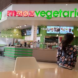 Maoz 78 Photos 139 Reviews Mediterranean 5220 Fashion Photo Of Maoz Rosemont Il United States