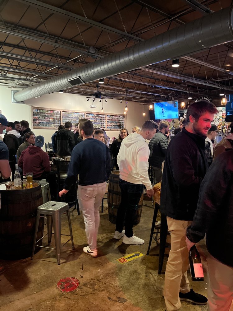 Bulldog Beer & Wine - South End