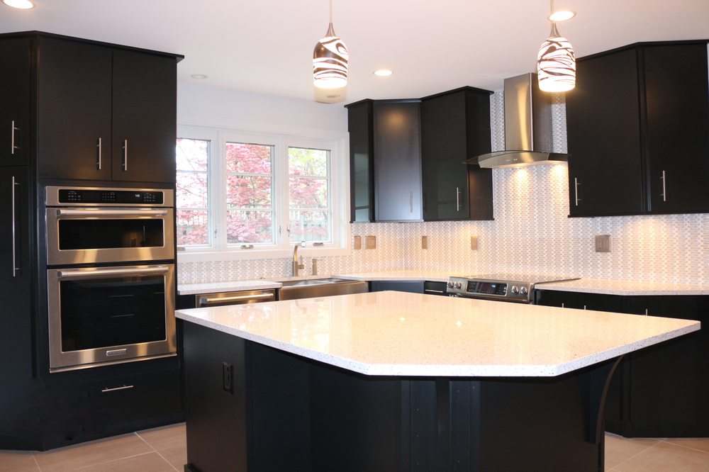 image of business DreamMaker Bath & Kitchen