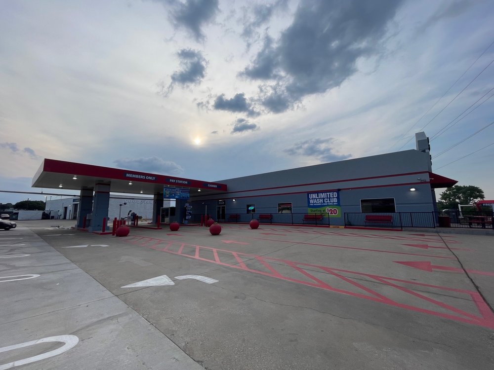 WashGuys Car Wash - Denton