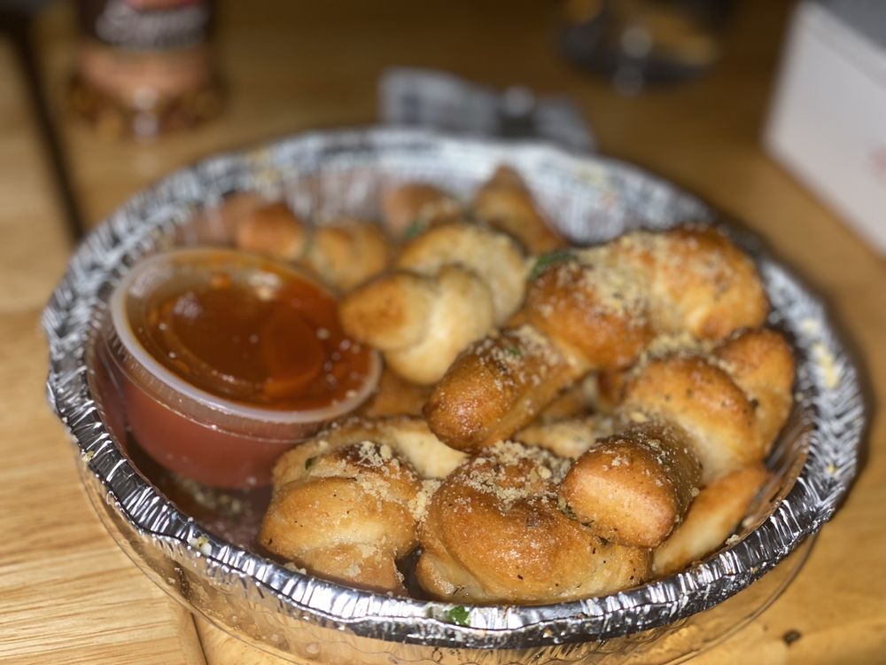 Romeo and Juliet Pizzeria