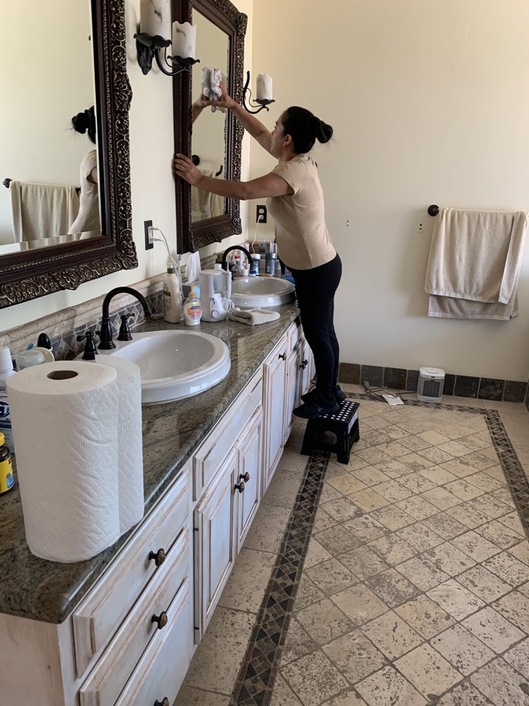 Aracely House Cleaning Service