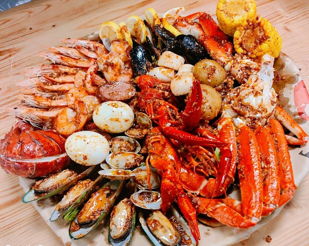The Twisted Crab - Lynnhaven