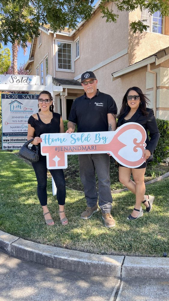 Jennifer Diaz & Maribel Herrera - Don Rhodes Real Estate