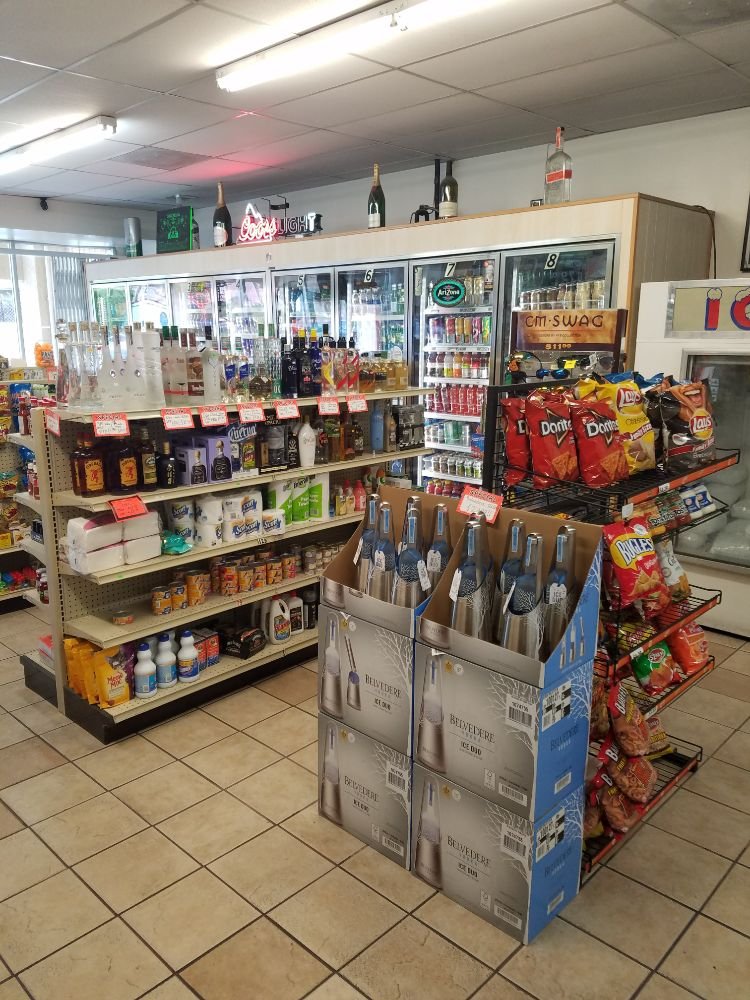 Country Club Liquor