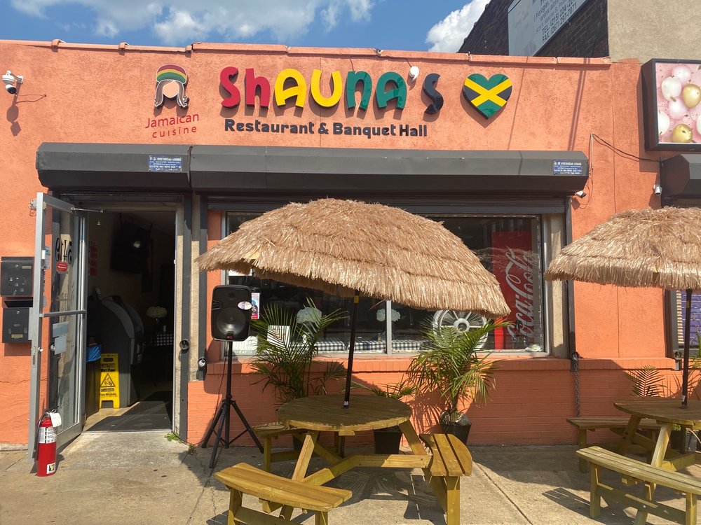 Shauna’s Restaurant and Banquet hall