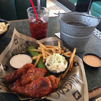 Wingers 25 Photos 35 Reviews En Wings 696 Yellowstone Photo Of Wingers Pocatello Id United States
