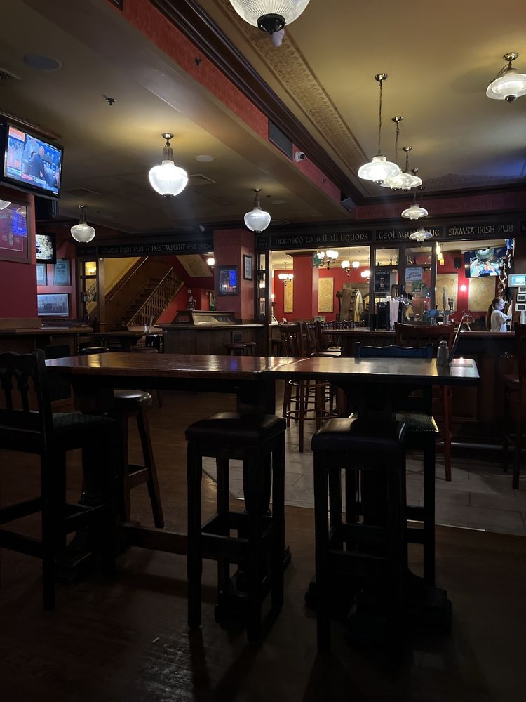 Siamsa Irish Pub