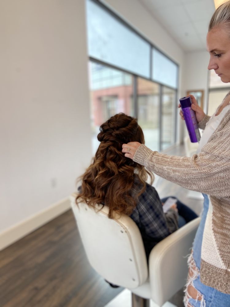 The Style Bar - Petaluma