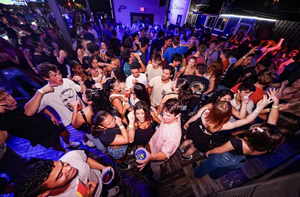 MacDinton's Gainesville