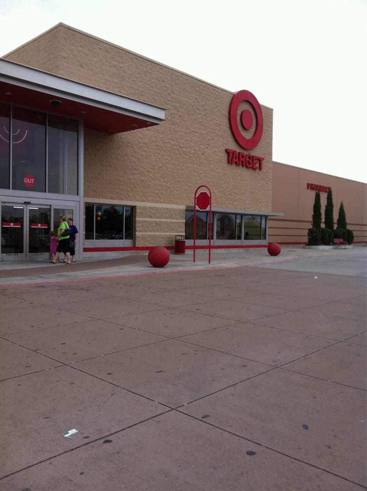 Target Stores Department Stores 3092 N Eastman Rd, Longview, TX