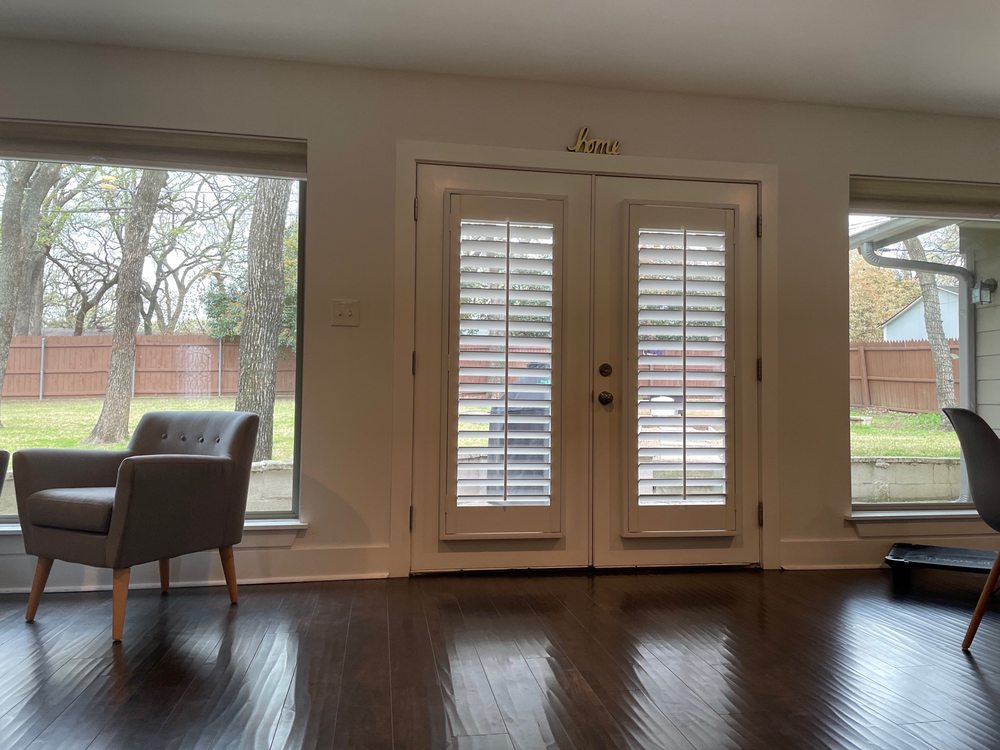 Lone Star Blinds & Shutters