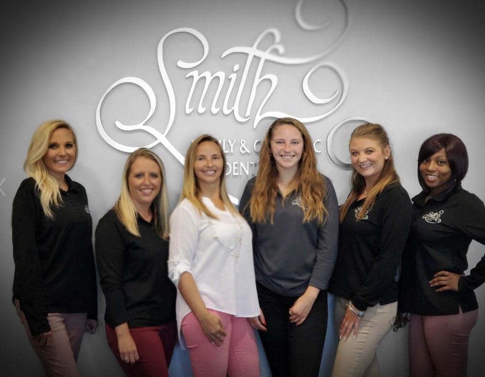 image of business Smith Family and Cosmetic Dentistry