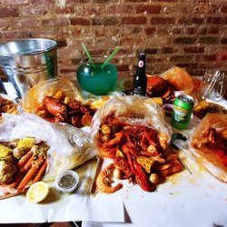 Shaking Crab Brooklyn 209 Photos 166 Reviews Seafood 230 Photo Of Shaking Crab Brooklyn Ny United States