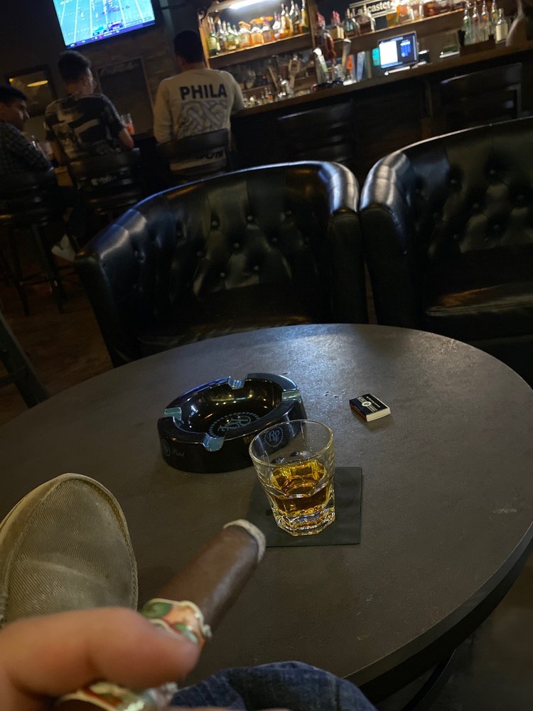 Lancaster Cigar