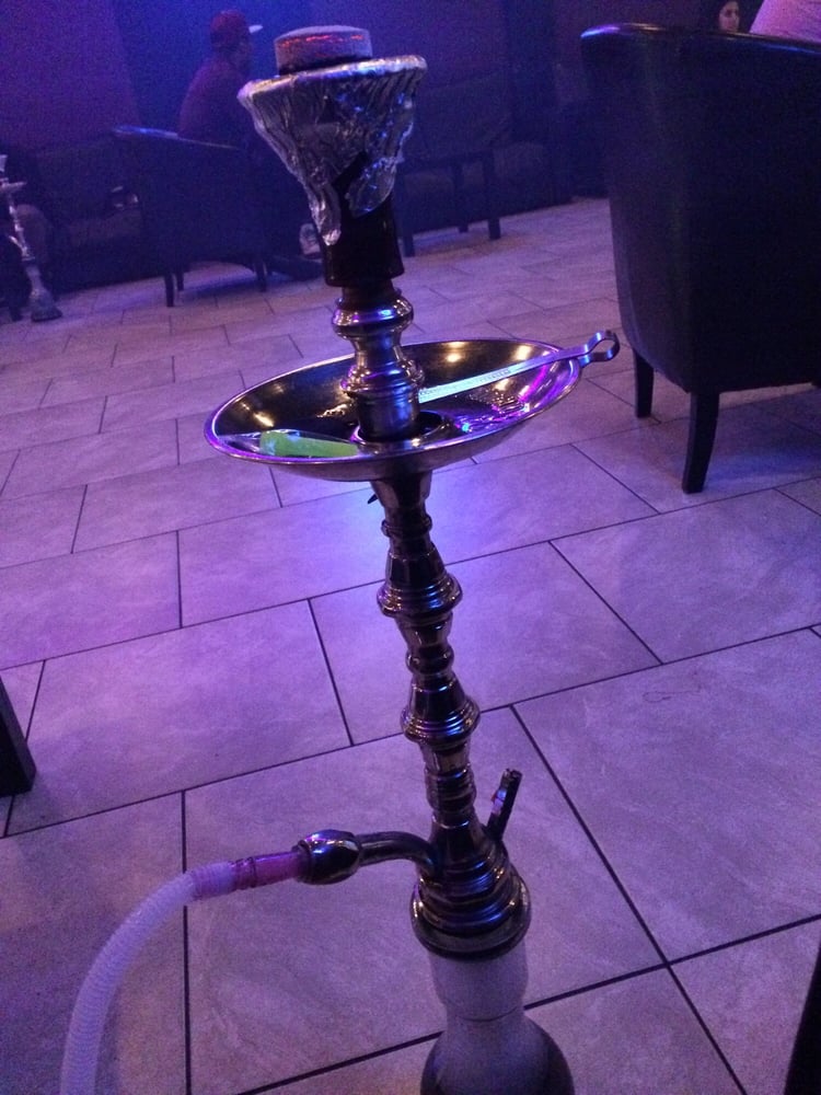 Moe's Hookah Lounge