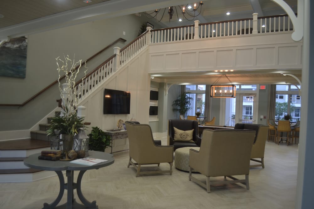 Headwaters at Autumn Hall Apartments