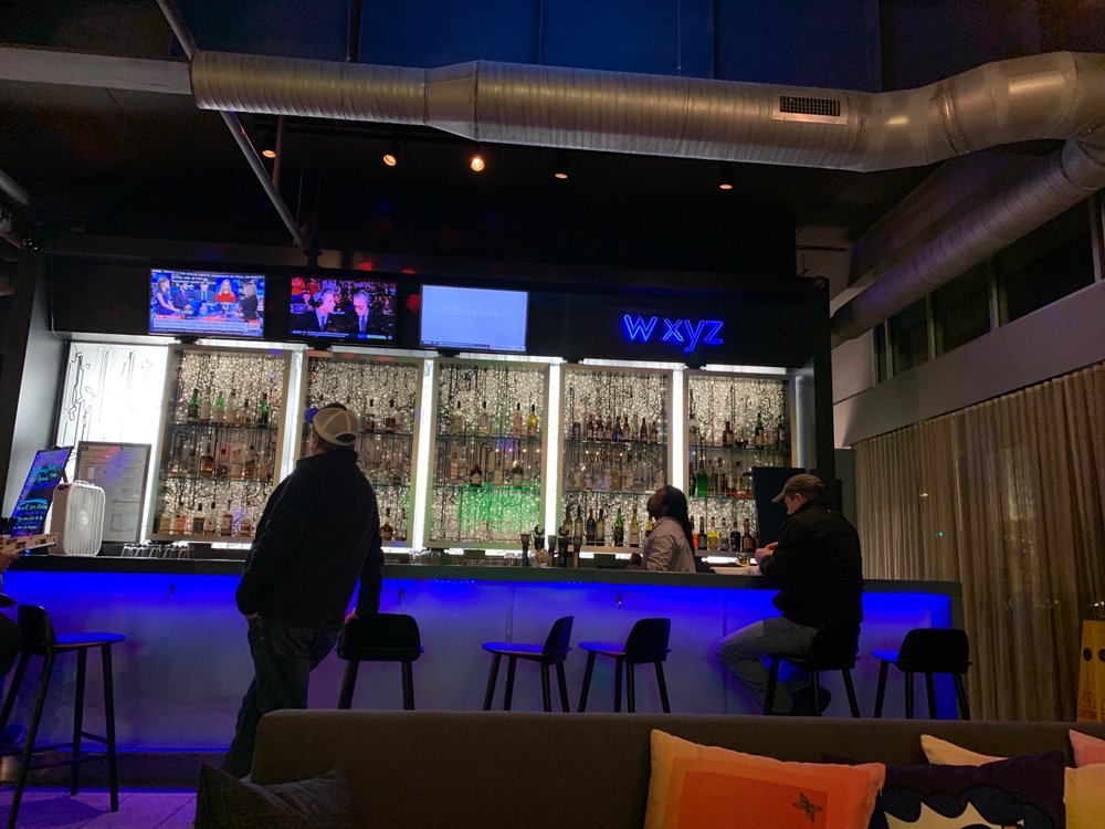 W XYZ Bar