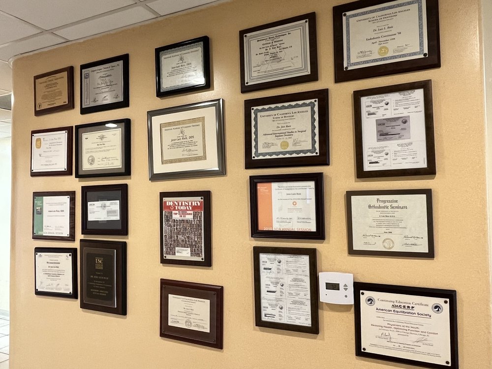 image of business Ruiz & Associates