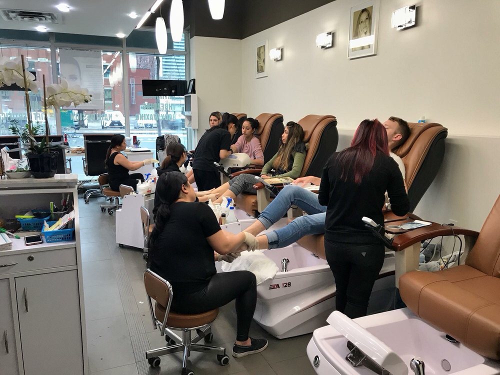 Nuvo Nails