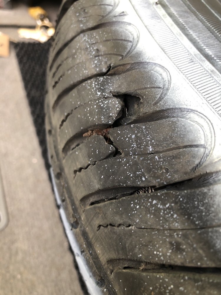 Les Schwab Tire Center