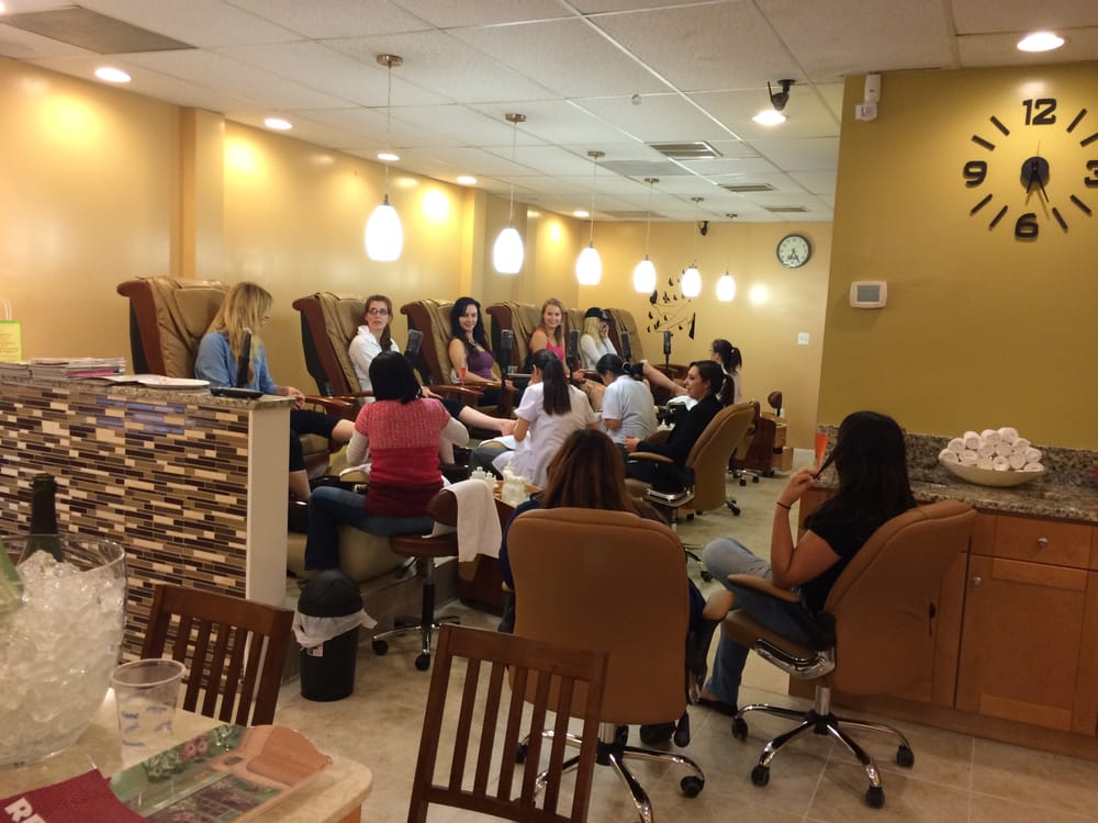 7 Nails & Spa