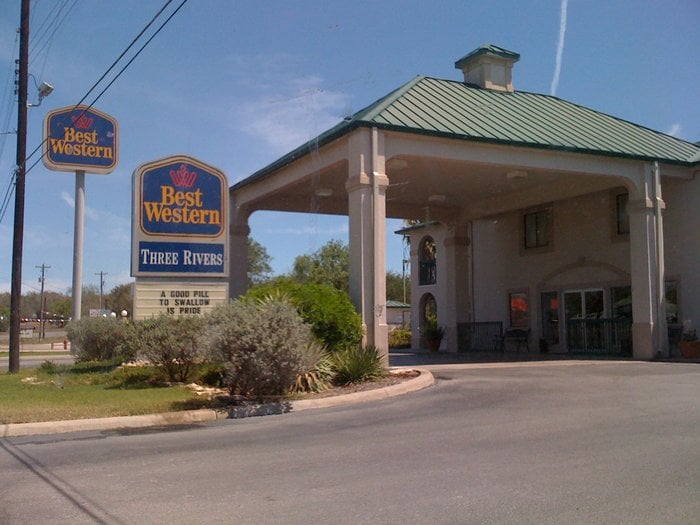 Best Western InnThree Rivers Hotels 900 Harborth Ave, Three Rivers