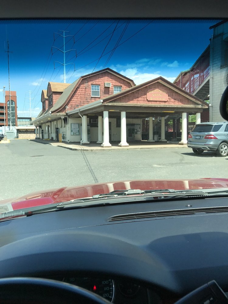 LIRR Huntington Station 18 Reviews Train Stations New York Ave