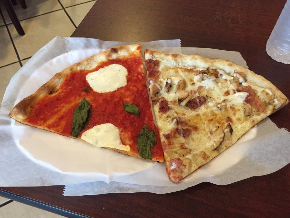 Gianni’s Pizzeria 12 Reviews Pizza 900 Centennial Blvd, Voorhees
