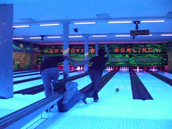 Grandview Lanes 21 Photos & 43 Reviews Bowling 2195 Commercial