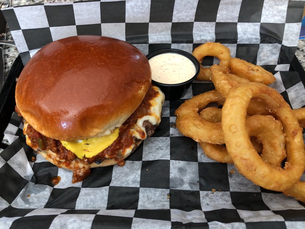 Salem Street Pub