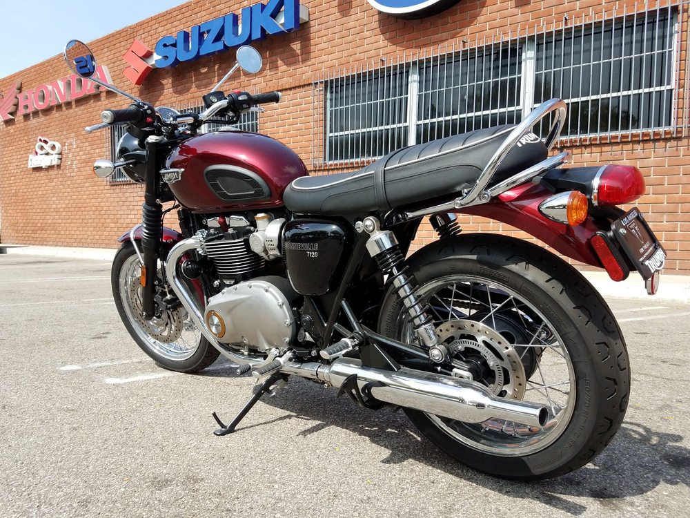 Triumph Bonneville T120 In Cinder Red Yelp