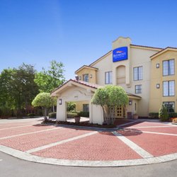 Baymont Inn And Suites Marietta Hotels 2170 Delk Road Se Photo Of Baymont Inn And Suites Marietta Ga United States
