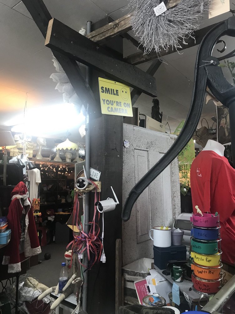 Pickers Paradise Antiques 1316 Broad St, Tazewell, TN Phone