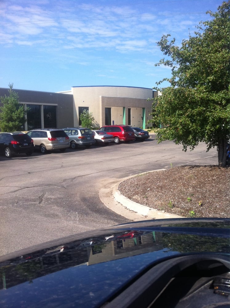 Bettendorf Family YMCA Gyms 3800 Tanglefoot Ln, Bettendorf, IA